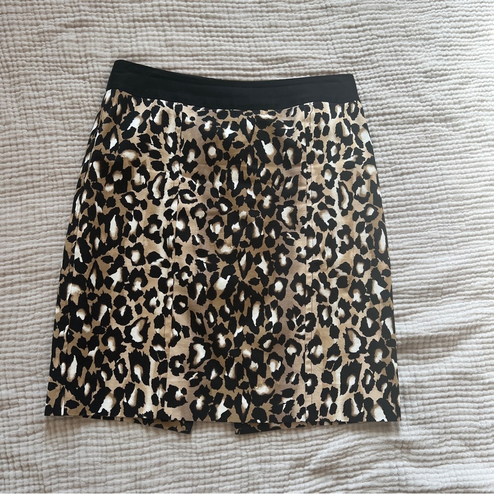 White House Black Market Leopard Print Pencil Skirt